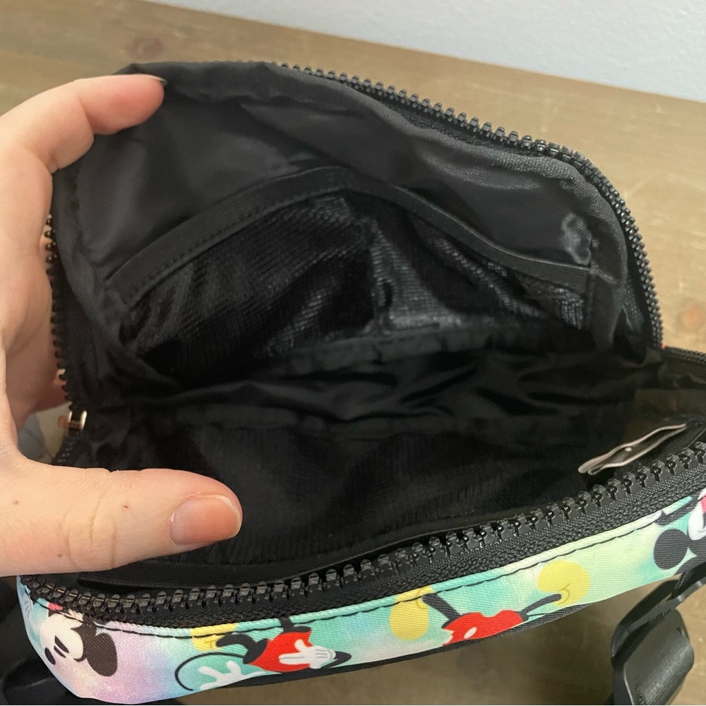 SOLD Disney Mickey Belt Bag/Fanny Pack - Picture 6 of 9